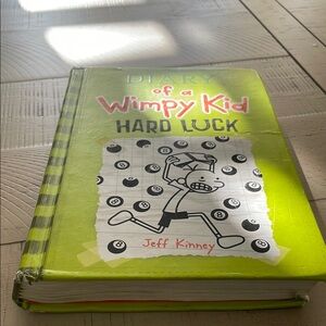 Diary of a Wimpy Kid: Hard Luck - Green Cover